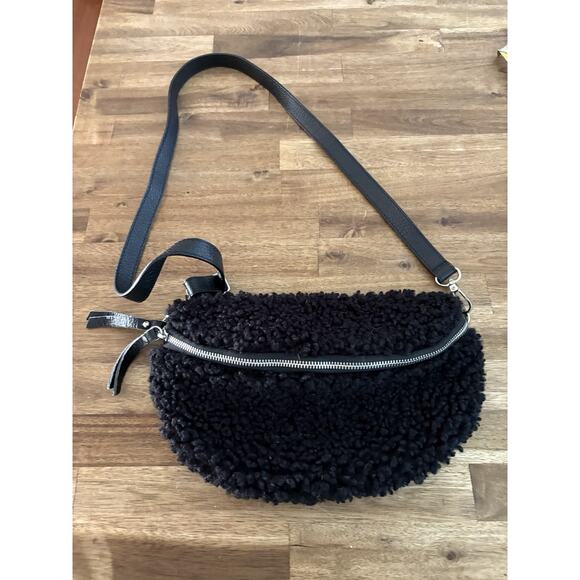 Bria Black Sherpa Crossbody Sling Bag Made In Italy - Picture 1 of 7